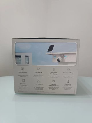 Telecamera EZVIZ HB8 2K+ con pannello solare