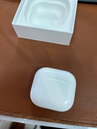 Apple AirPods 4 cancelación Activa #VK2TRJ