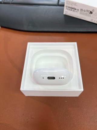 Apple AirPods 4 cancelación Activa #VK2TRJ