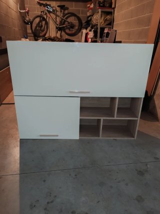 Parete attrezzata legno e bianco