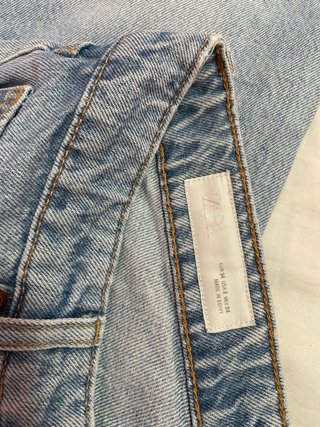 Pantalón vaquero ZARA azul