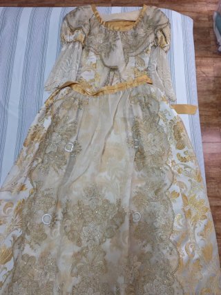 Traje de Fallera Talla 36 Dorado y Blanco