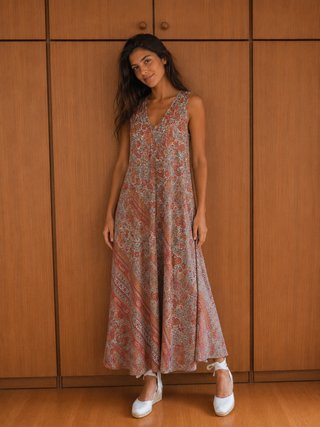 Vestido largoestilo boho chic estampado paisley