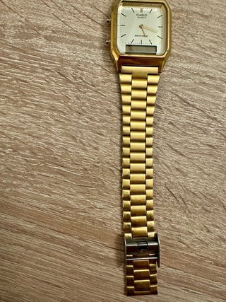 Reloj Casio Dorado Analógico/Digital
