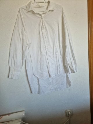 Camisa blanca oversize