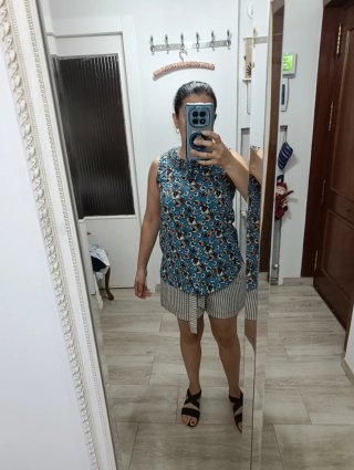 Blusa corta a rayas