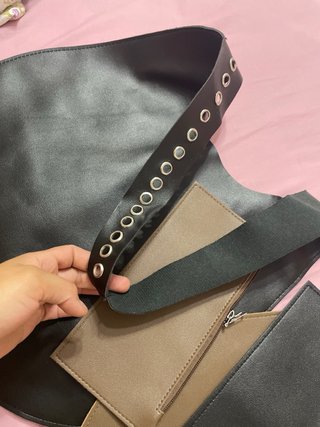 Carteras de dama negras y marrones