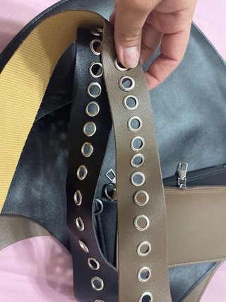 Carteras de dama negras y marrones