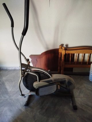 Bicicleta Elíptica Gimnasio