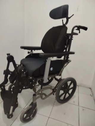 Silla de ruedas varias posiciones.