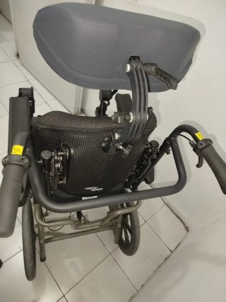 Silla de ruedas varias posiciones.
