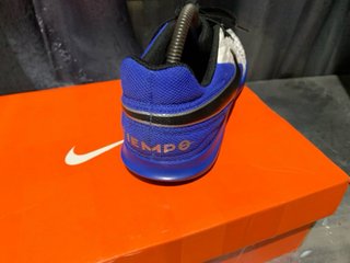 Botas Fútbol Sala Nike Tiempo Talla 40