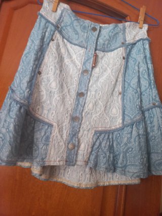 Conjunto Falda y Camisa Azul y Blanco