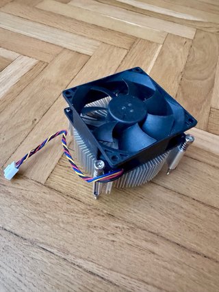 Disipador CPU con ventilador