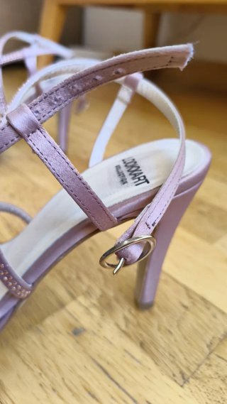 Sandalias tacón rosa adornos strass