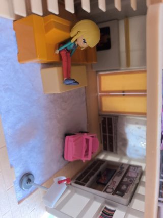 Casa Mymy con accesorios y muñecos