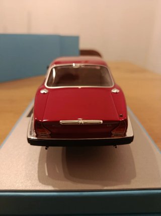Escala 1 18 Jaguar XJ6 LS Collectibles maqueta