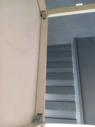 Mesa de jardín metal y madera