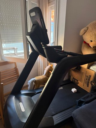 Cinta de correr Precor TRM 731