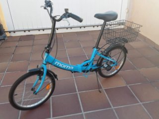 Bicicleta plegable Moma azul con cesta