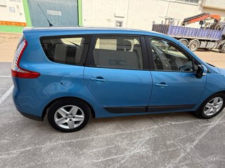 Renault Grand Scenic 2012