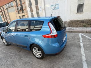 Renault Grand Scenic 2012