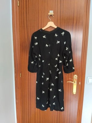 Vestido Bimba y Lola negro estampado
