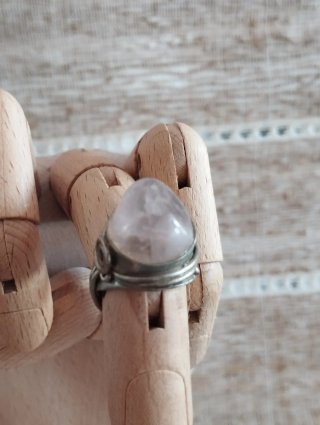 Anillo Alpaca y Cuarzo Rosa Ajustable