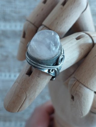 Anillo Alpaca y Cuarzo Rosa Ajustable