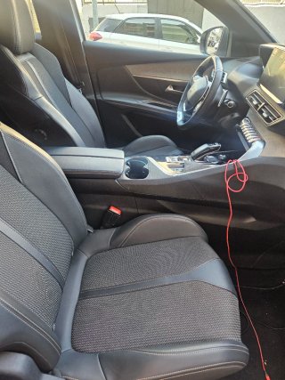 Peugeot 3008 2023