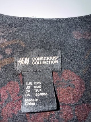 Kimono H&M Talla XS Estampado Floral. Pantalón.