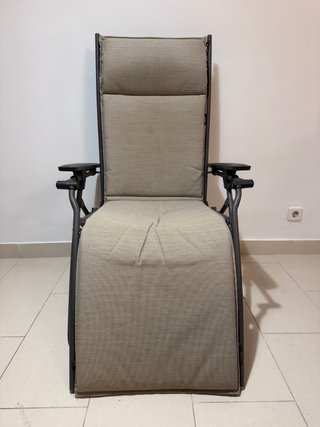 Mesa y 3 sillas + sillón Lafuma