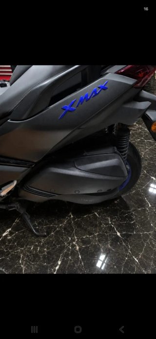 Yamaha XMAX 300 Negra