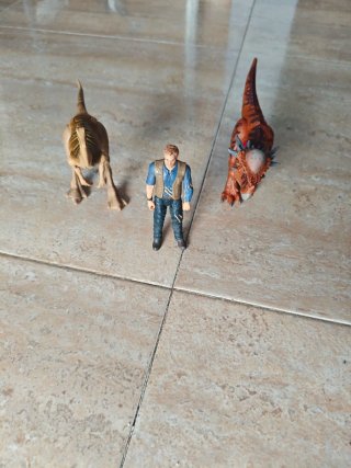 Lote Dinosaurios Jurassic World + Figura Owen