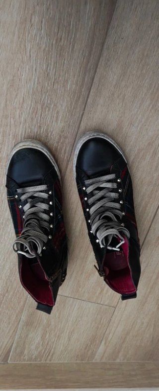 Scarpe in vera pelle fatte a mano