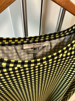 Vestido Pull&Bear cuadros negro y amarillo