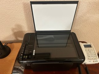 Ordenador Sobremesa + Impresora escáner
