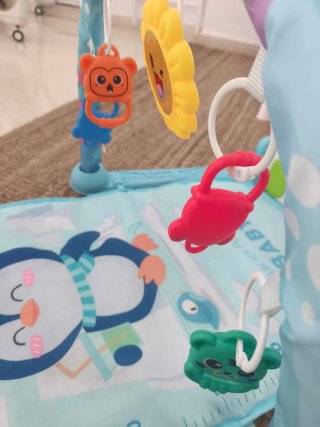 Gimnasio Bebé Piano Pingüino