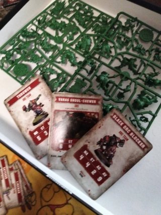 Orcos Blood Bowl + Cartas