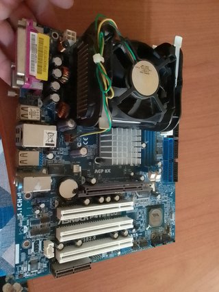Scheda madre 24x20cm asrock p4vm800 AGP 8x prescot