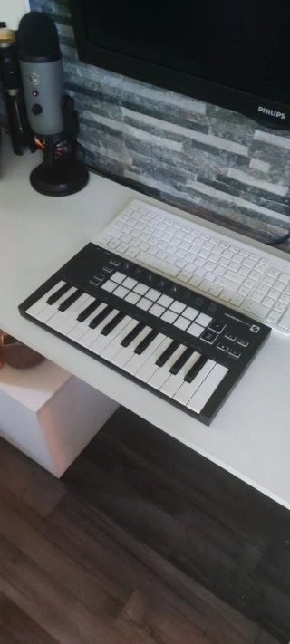 Novation Launchkey Mini mk3