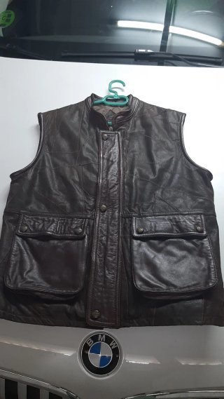 Chaleco motero de piel marrón Talla M
