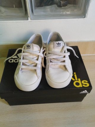 Zapatillas Adidas Classic Talla 25