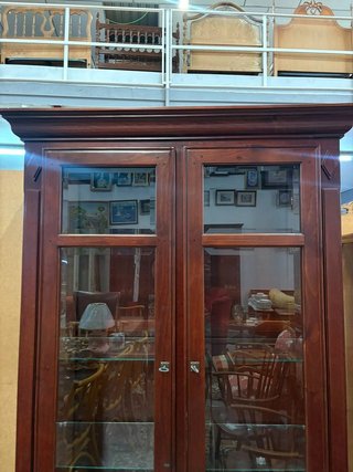 VITRINA DE MADERA