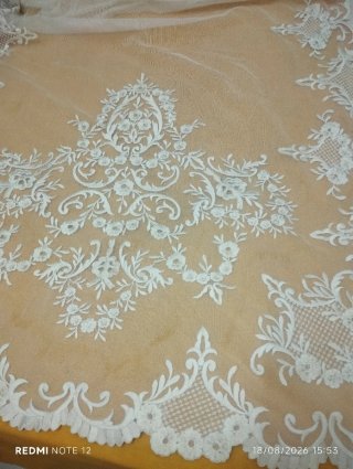 Manteletas Fallera blanco roto