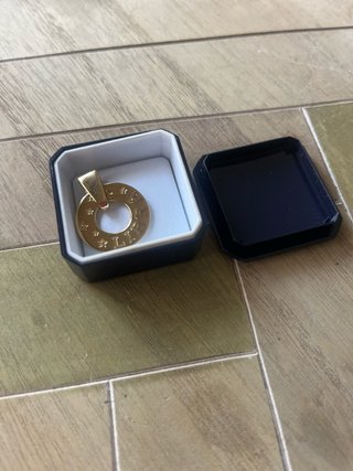 Colgante Libra chapado en oro