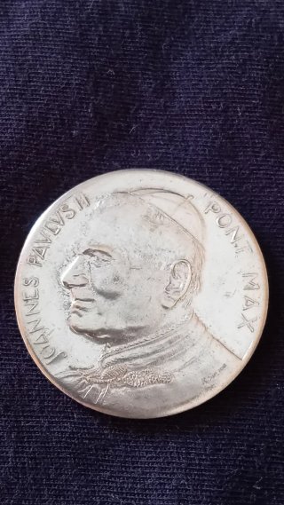 MEDALLA CONMEMORATIVA JUAN PABLO II