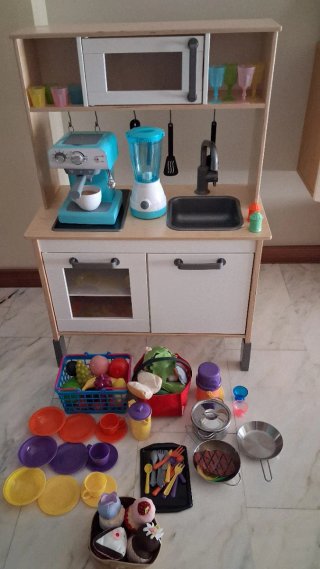 Cocinita Infantil Ikea con Accesorios
