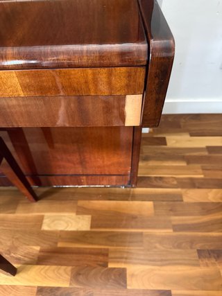 Piano de pared Belarus