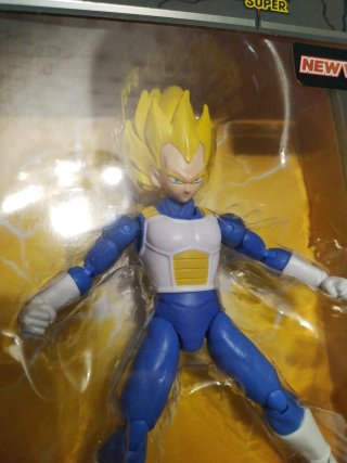 Figura Dragon Ball Super Saiyan Vegeta (NUEVA)